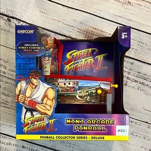 Street Fighter II: Mini Arcade Pinball - Collector Series, Lights & Sounds